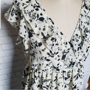 Converse One Star Black and white dress
size small